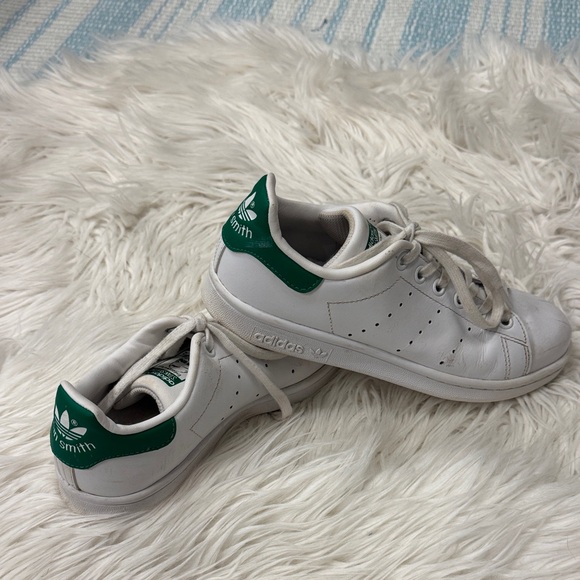 Adidas Kids' White and Green Stan Smith Sneakers - Picture 1 of 11